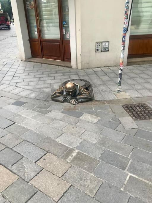 1St May Plaza Bratislava Exterior foto